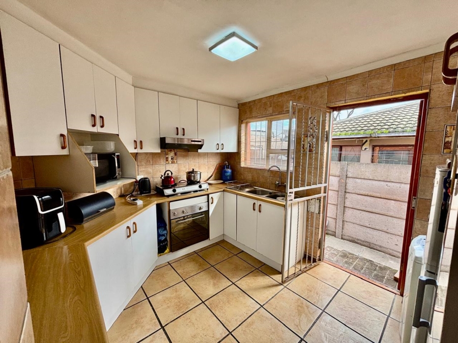 3 Bedroom Property for Sale in Danarant Western Cape
